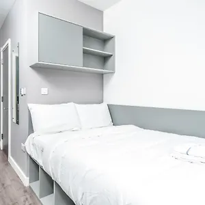 Apartment Ensuite Single With Shared Kitchen In Quays, Dublin